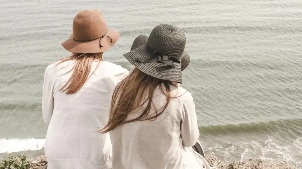 Suggest Me Book: Your Guide to the Best Books About Women and Complex Relationships
