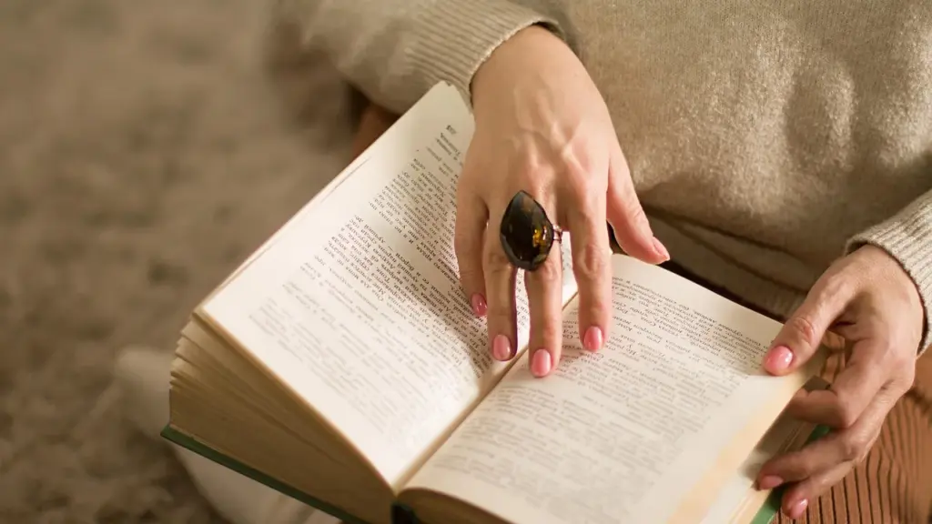 Best Finance Books for Women: Navigating Bias and Building Agency